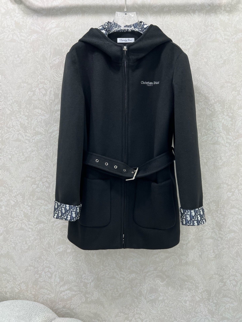 chr1st1an D10r outwear